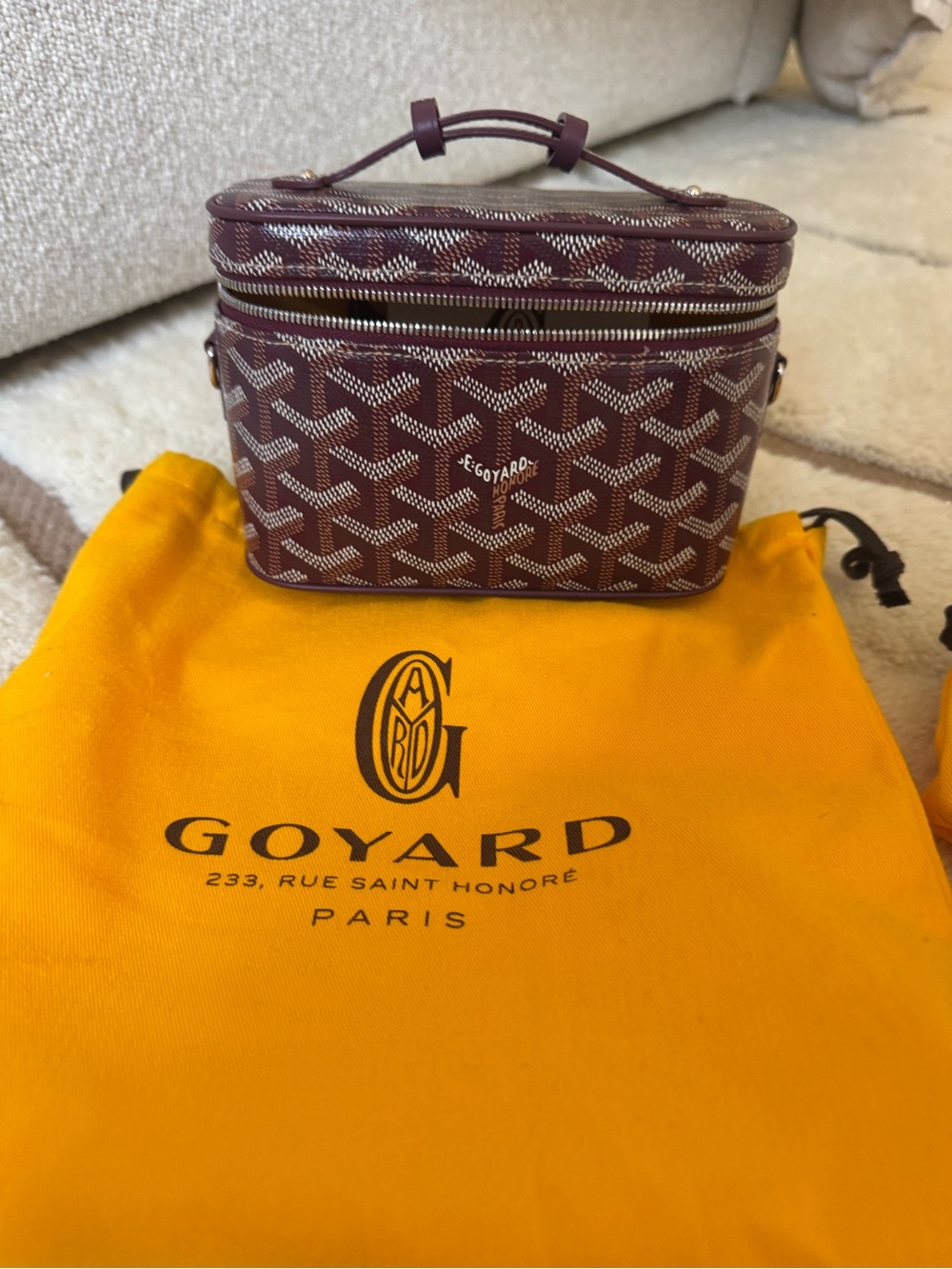 Goyard Burgundy Goyardine Coated Canvas Vanity Case with Strap NWT - Picture 2 of 10
